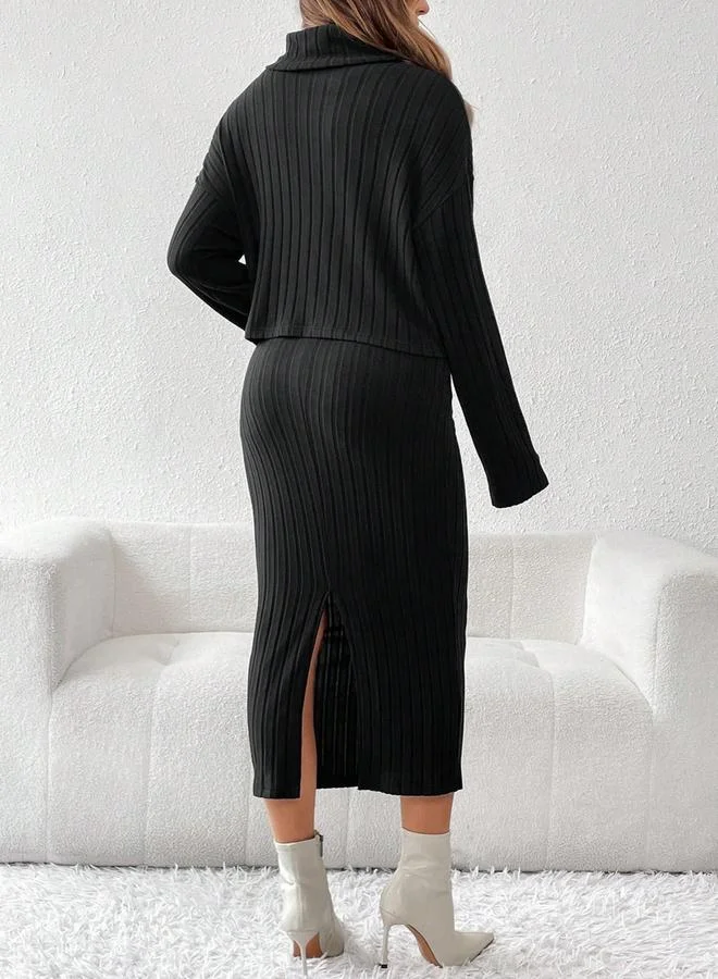 تايك تو طقم مضلع للحوامل بلوزة بياقة مرتفعة وتنورة بخصر مرن قابل للتعديل